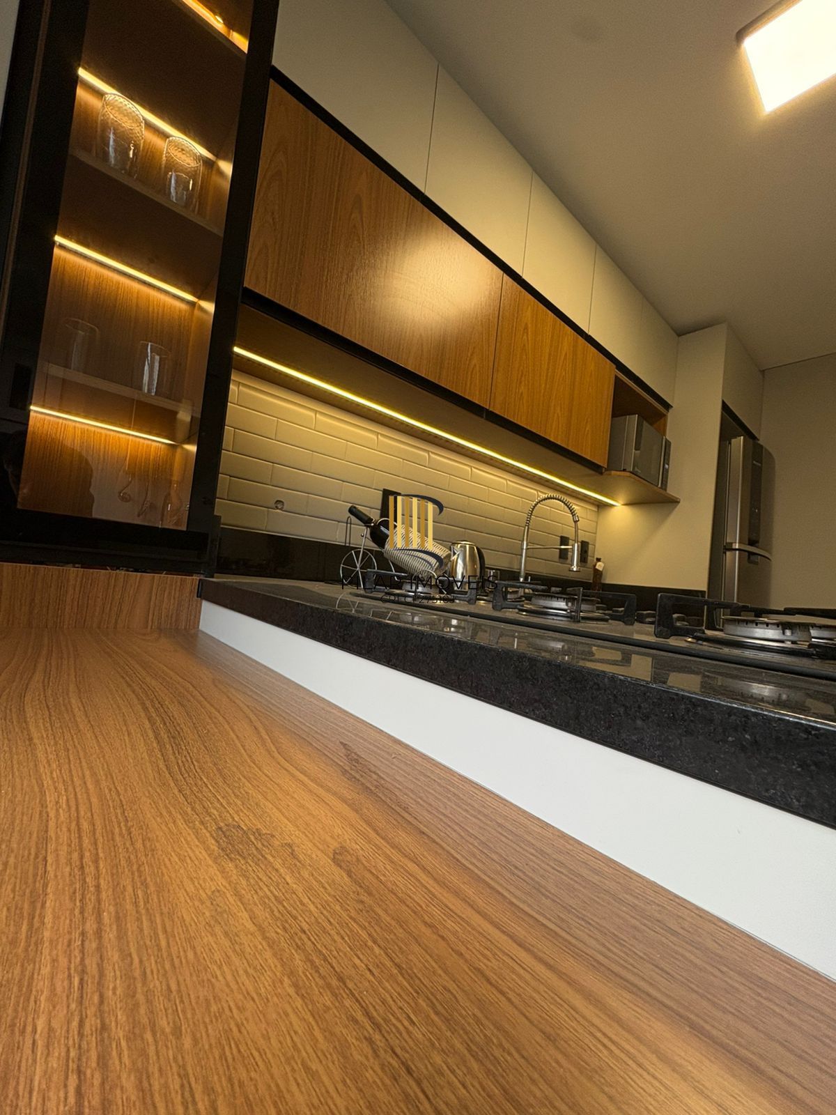 Apartamento com 02 quartos (01 suíte) no Bairro Cidade Baixa em Porto Alegre