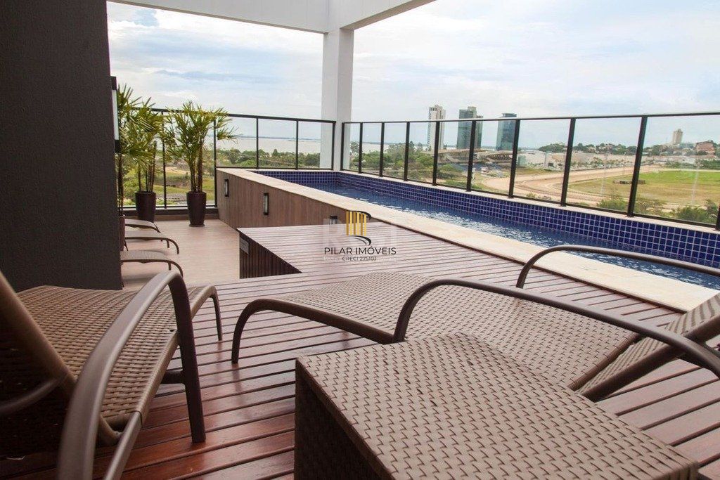 Apartamento com 3 quartos, 1 suíte, churrasqueira, 2 vagas de garagem, no bairro Cristal, Porto Alegre/RS
