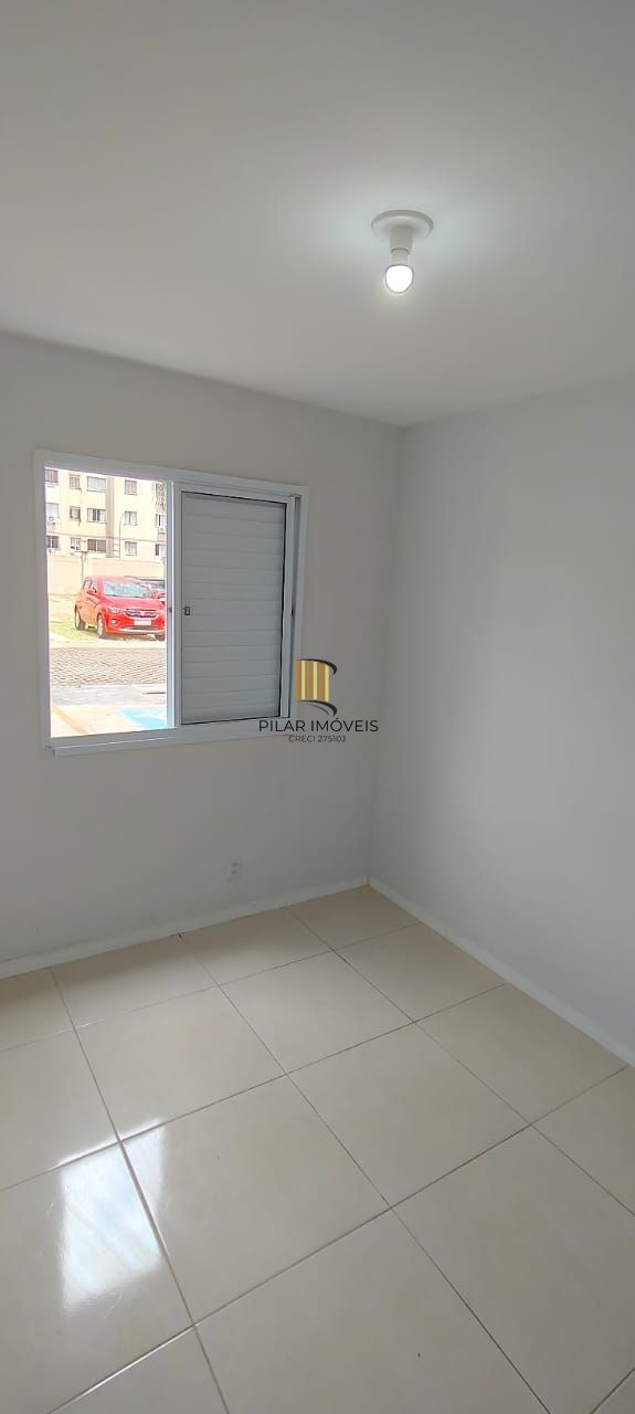 Apartamento com 02 quartos e 01 vaga escriturada no Bairro Costa e Silva