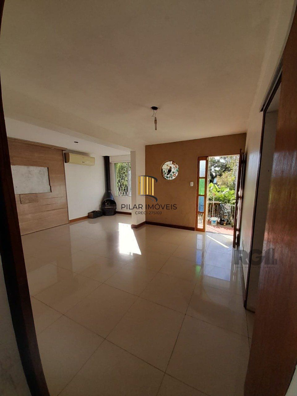 Casa de 3 dormitórios no bairro Santa Tereza