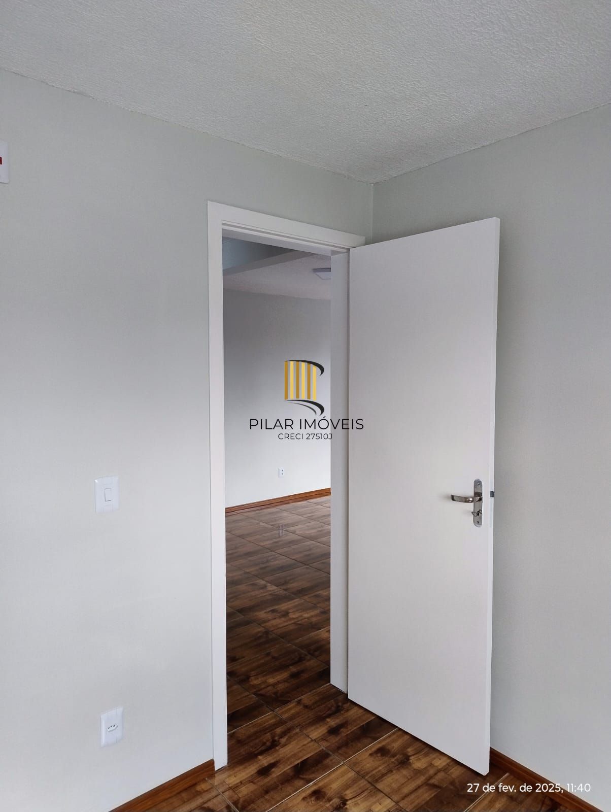 Apartamento para Venda - 45.81m², 2 dormitórios, 1 vaga, Lomba do Pinheiro