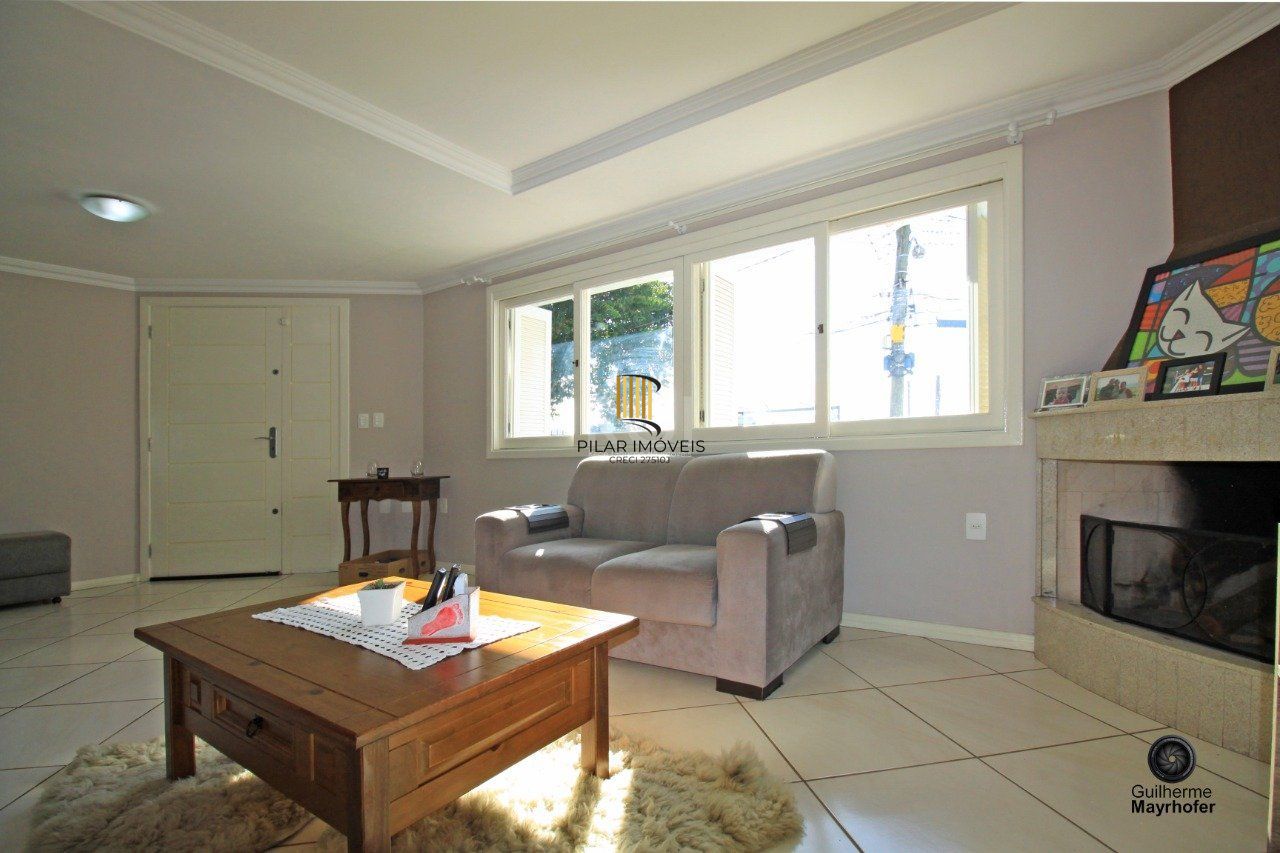 Casa para Venda - 328.5m², 3 dormitórios, sendo 1 suites, 3 vagas - Cavalhada, Porto Alegre
