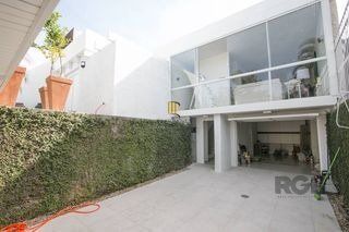 Casa 3 dormitórios no bairro Três Figueiras