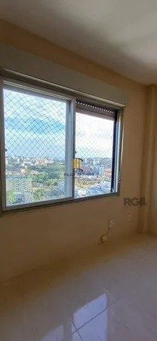 Apartamento com 3 dormitórios, 2 banheiros, 1 vaga de garagem, no bairro Cristal, Porto Alegre/RS