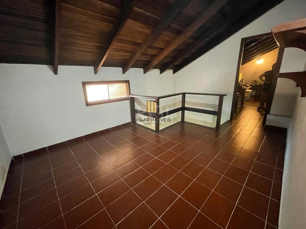 Casa para Venda - 400m², 5 dormitórios, sendo 3 suites, 4 vagas - Ipanema PORTO ALEGRE /RS