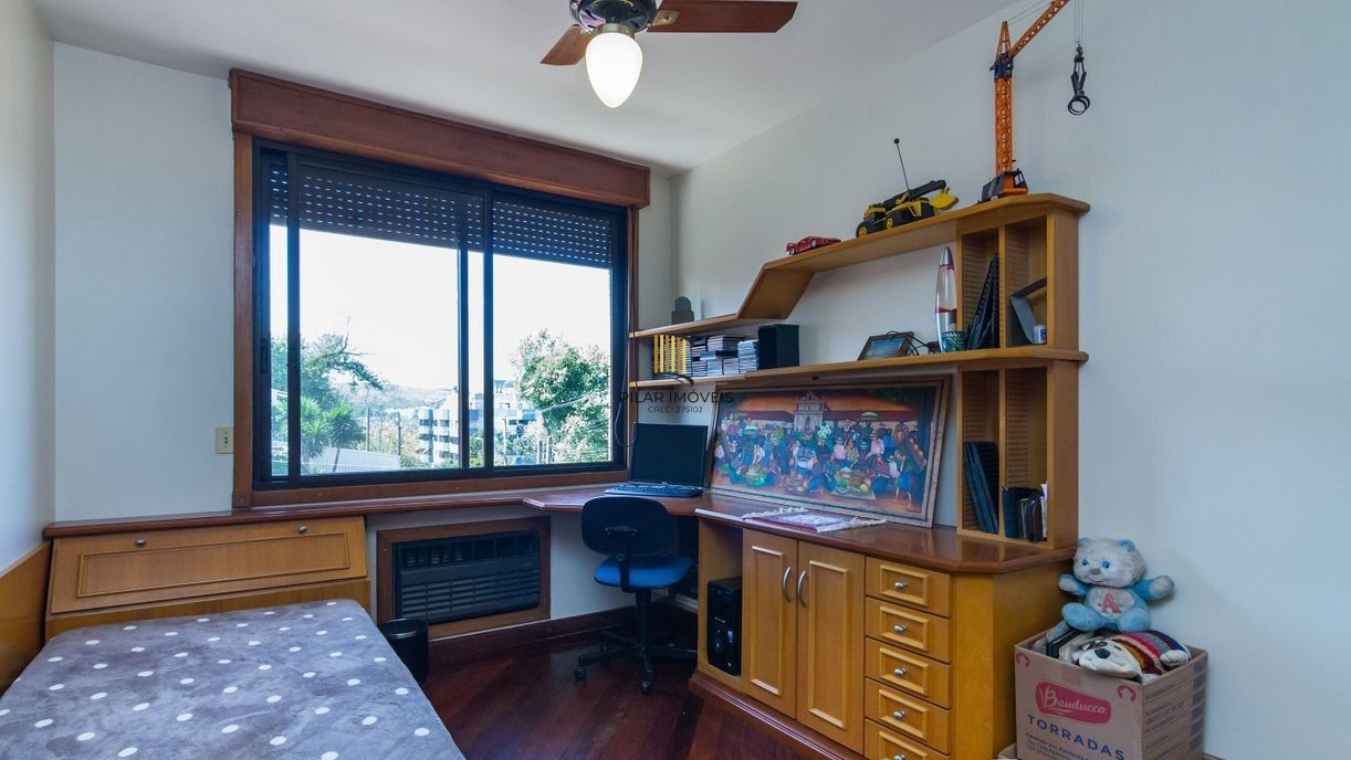 Casa Condominio para Venda - 359.27m², 3 dormitórios, sendo 1 suites, 4 vagas - Cristal