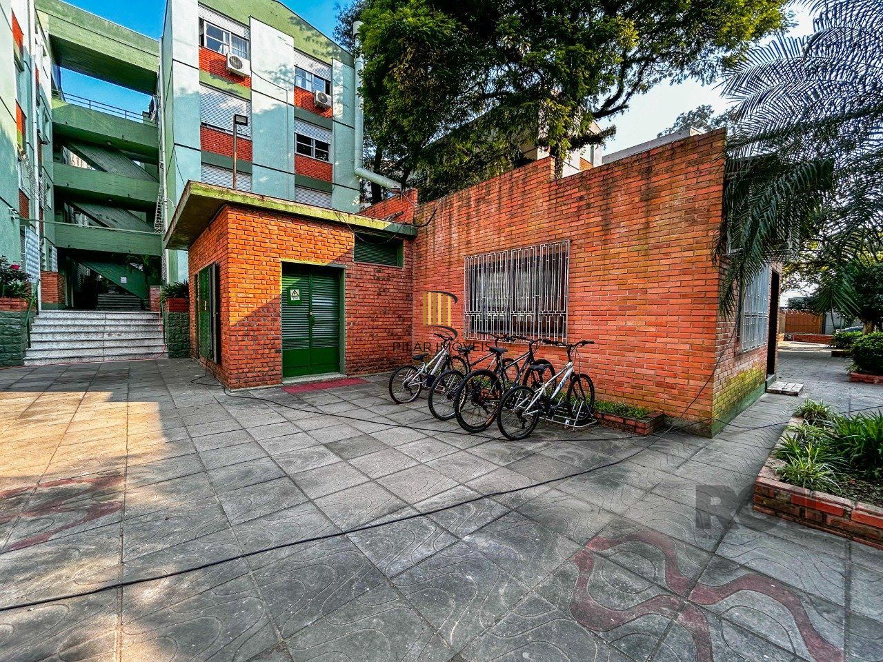 APARTAMENTO 2 DORMITÓRIOS, VAGA ROTATIVA, NO BAIRRO CRISTAL, PORTO ALEGRE/RS