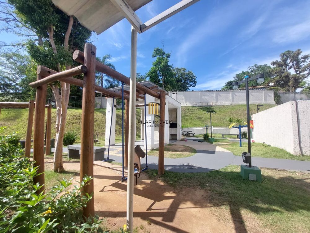 Apartamento com 02 quartos no Condomínio Alto Protásio
