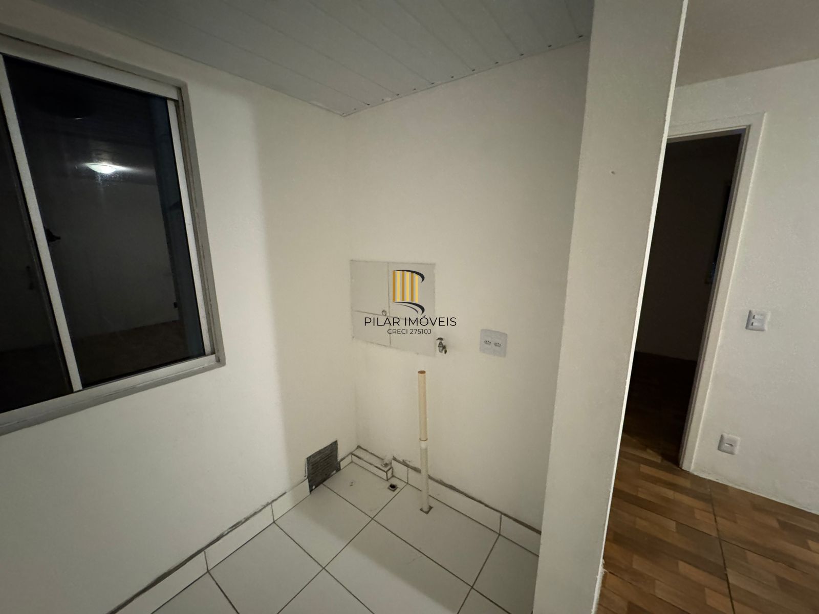 Apartamento com 02 quartos no Bairro Parque Santa Fé