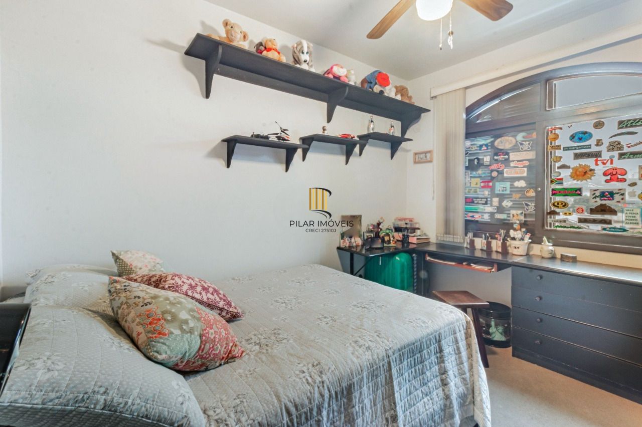 COBERTURA 3DORMITÓRIOS, 1 VAGA COBERTA NO CRISTAL PORTO ALEGRE RS