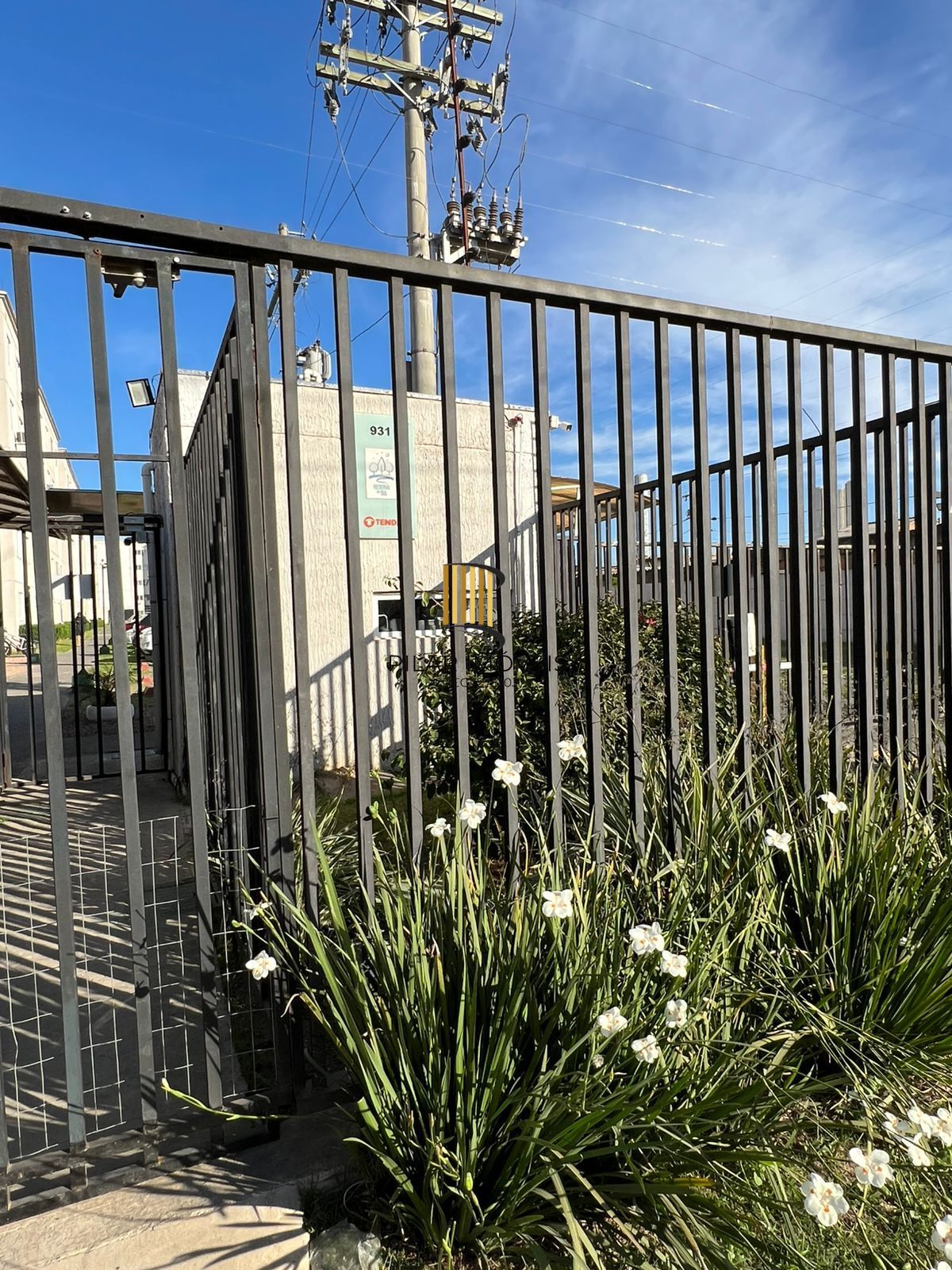 Apartamento Térreo com 02 quartos e 01 vaga no Bairro Restinga em Porto Alegre