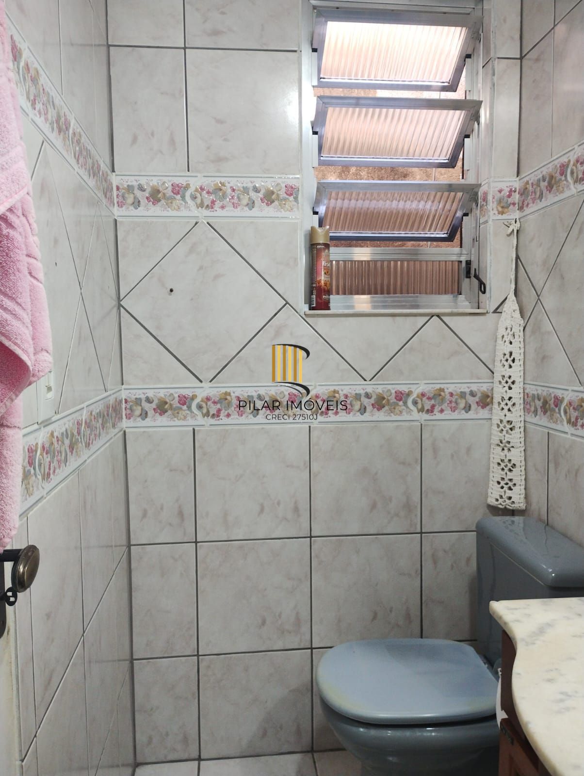 Apartamento com 03 quarto e 01 vaga no Bairro Cavalhada em Porto Alegre
