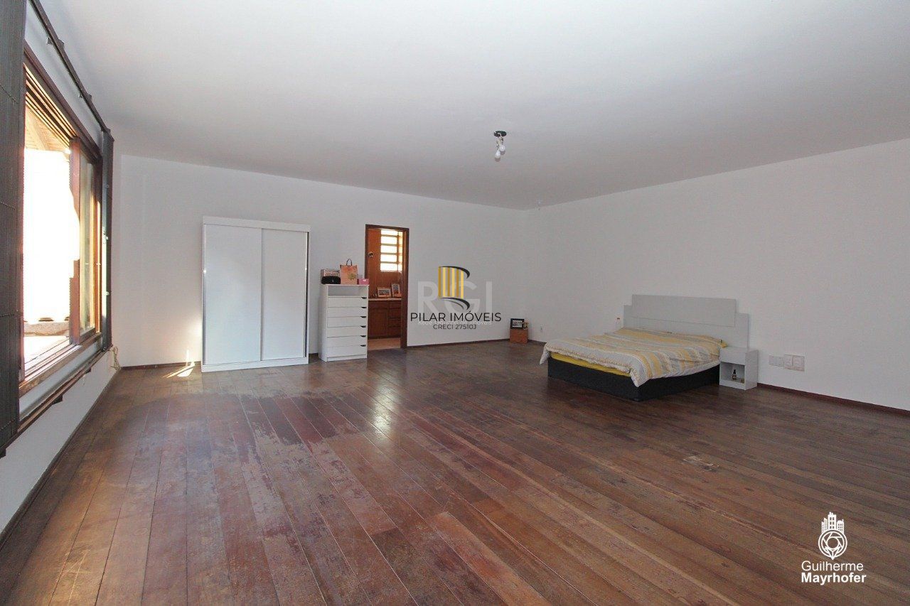 Casa para Venda - 526.64m², 4 dormitórios, sendo 2 suites, 4 vagas - Teresópolis