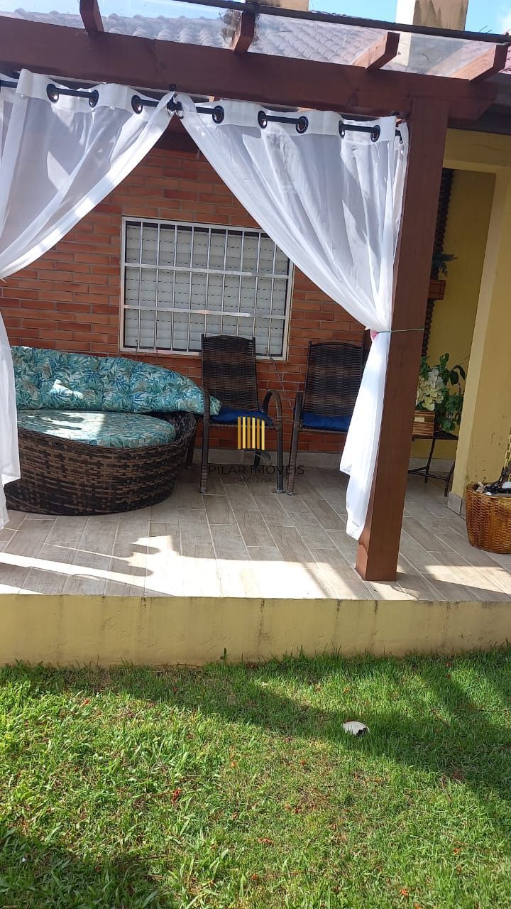 Casa em condominio com 2 dormitórios , 1 suíte ,1 vaga de garagem !