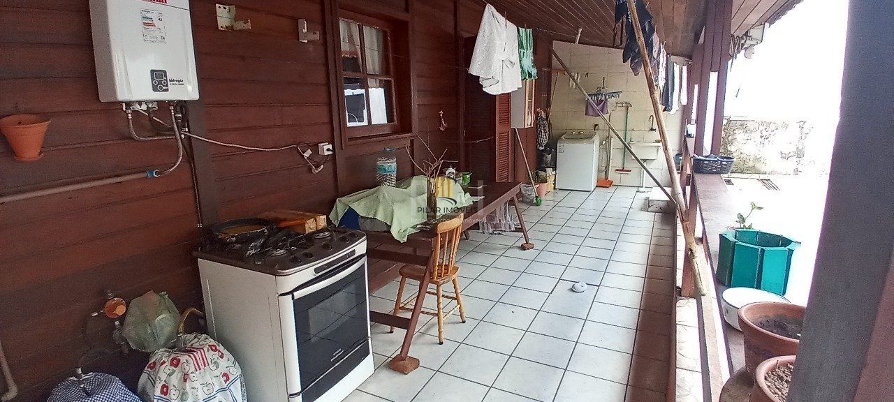 Casa 3 dormitórios no bairro Tristeza