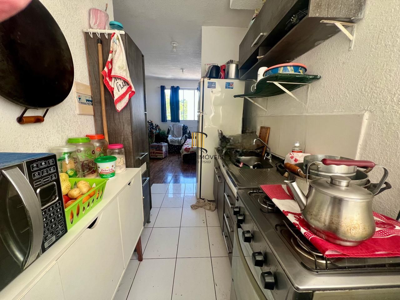 Apartamento 2 dormitórios com vaga no bairro Cavalhada.