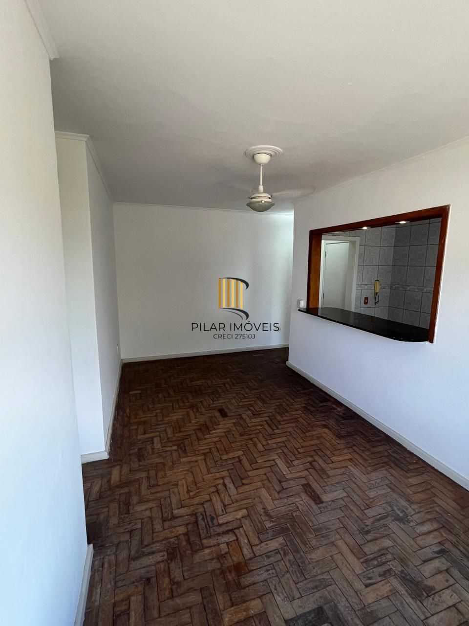 Apartamento à Venda com 02 Quartos na Av do Forte, Vila Ipiranga em Porto Alegre