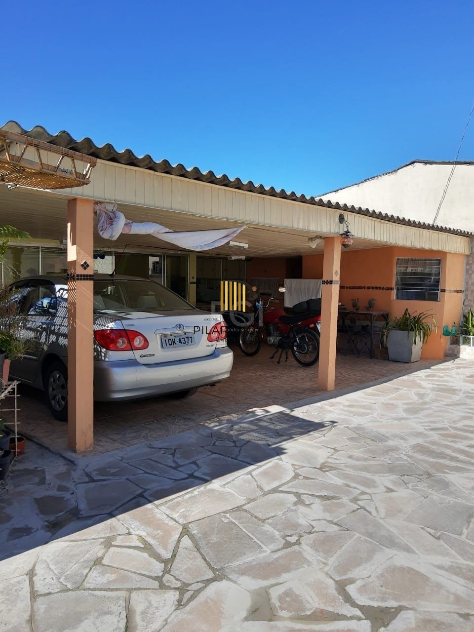 Casa para Venda - 103.38m², 2 dormitórios, sendo 1 suites, 3 vagas - Cecília, Porto Alegre
