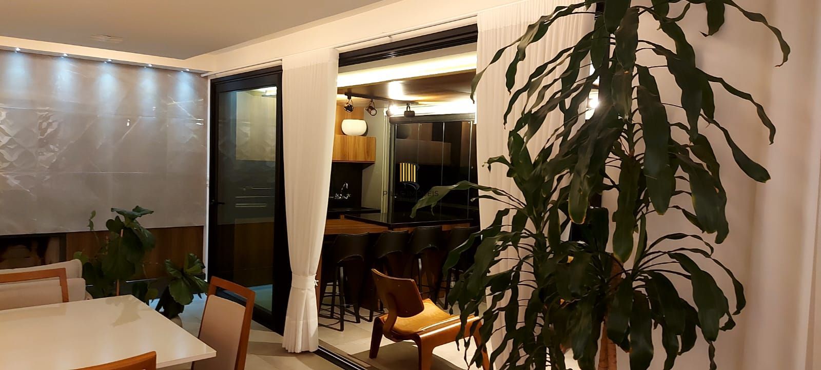 Apto em Ipanema 3 suites com sacada gourmet / 3 vagas