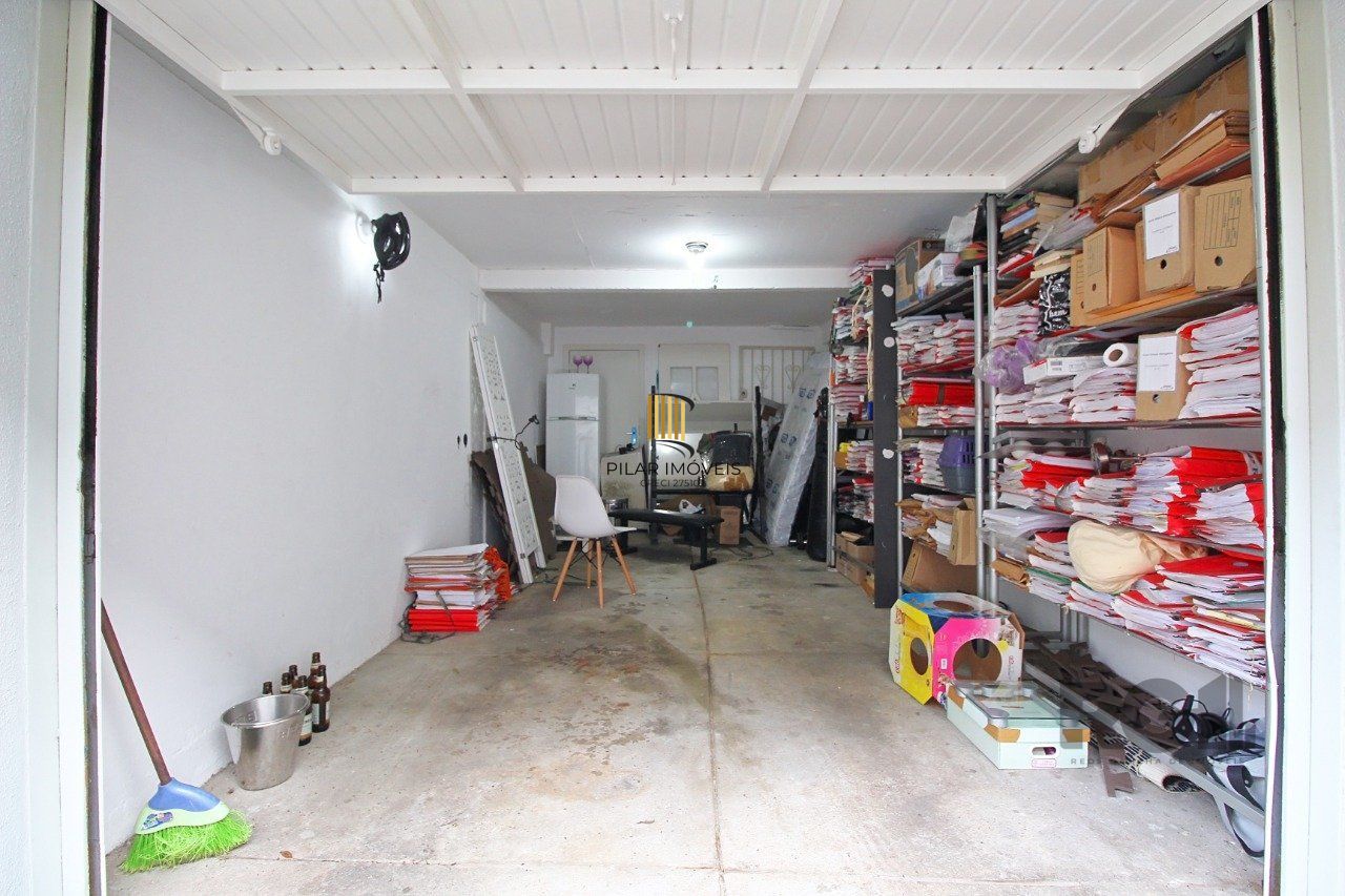 Apartamento a venda composto de dois dormitórios no bairro menino Deus com vaga