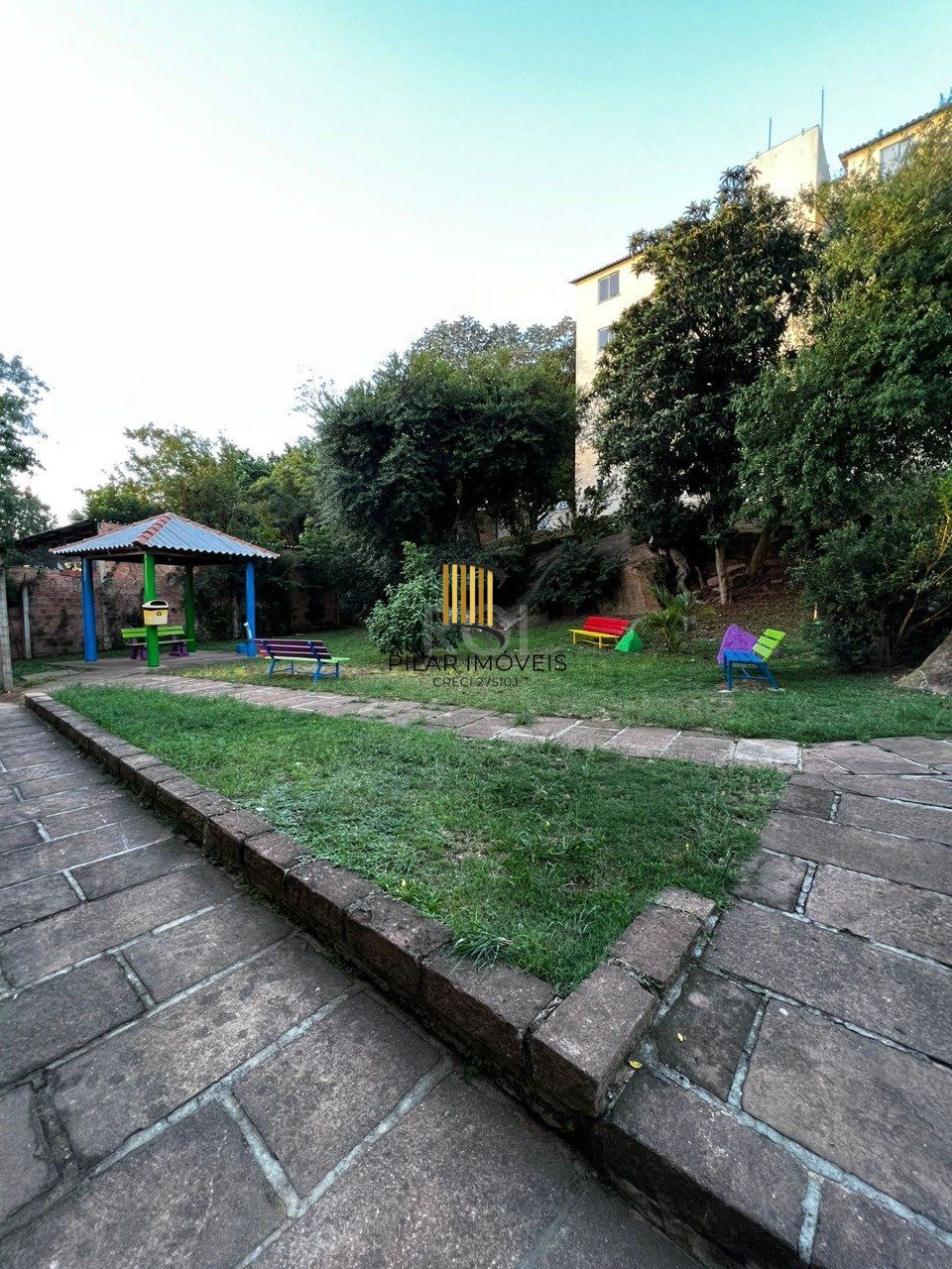 Apartamento para Venda - 38.24m², 2 dormitórios, 1 vaga - Vila Nova, Porto Alegre