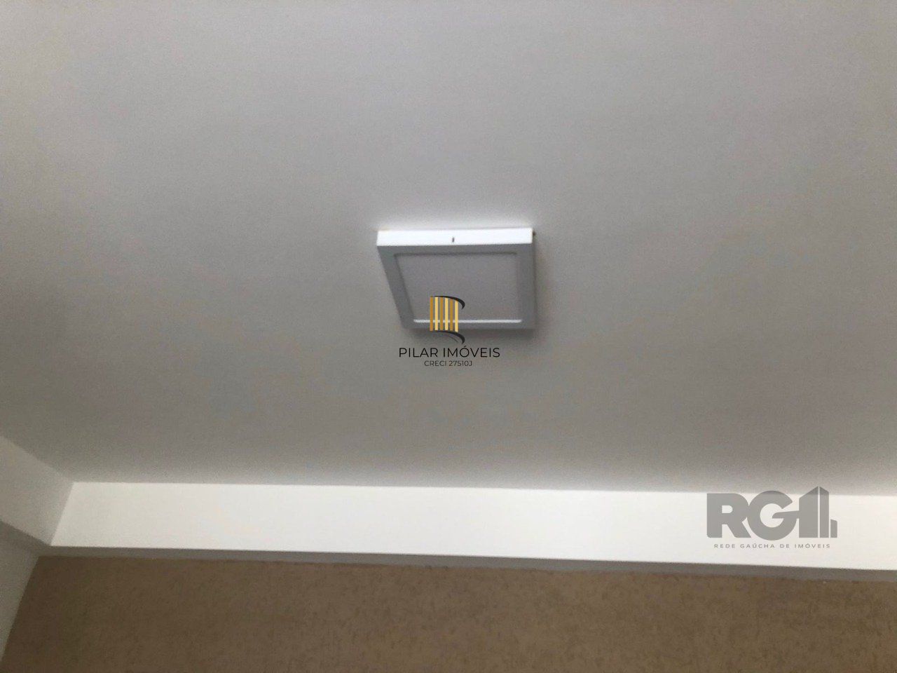 Apartamento  à Venda em Porto Alegre, Rio Grande do Sul