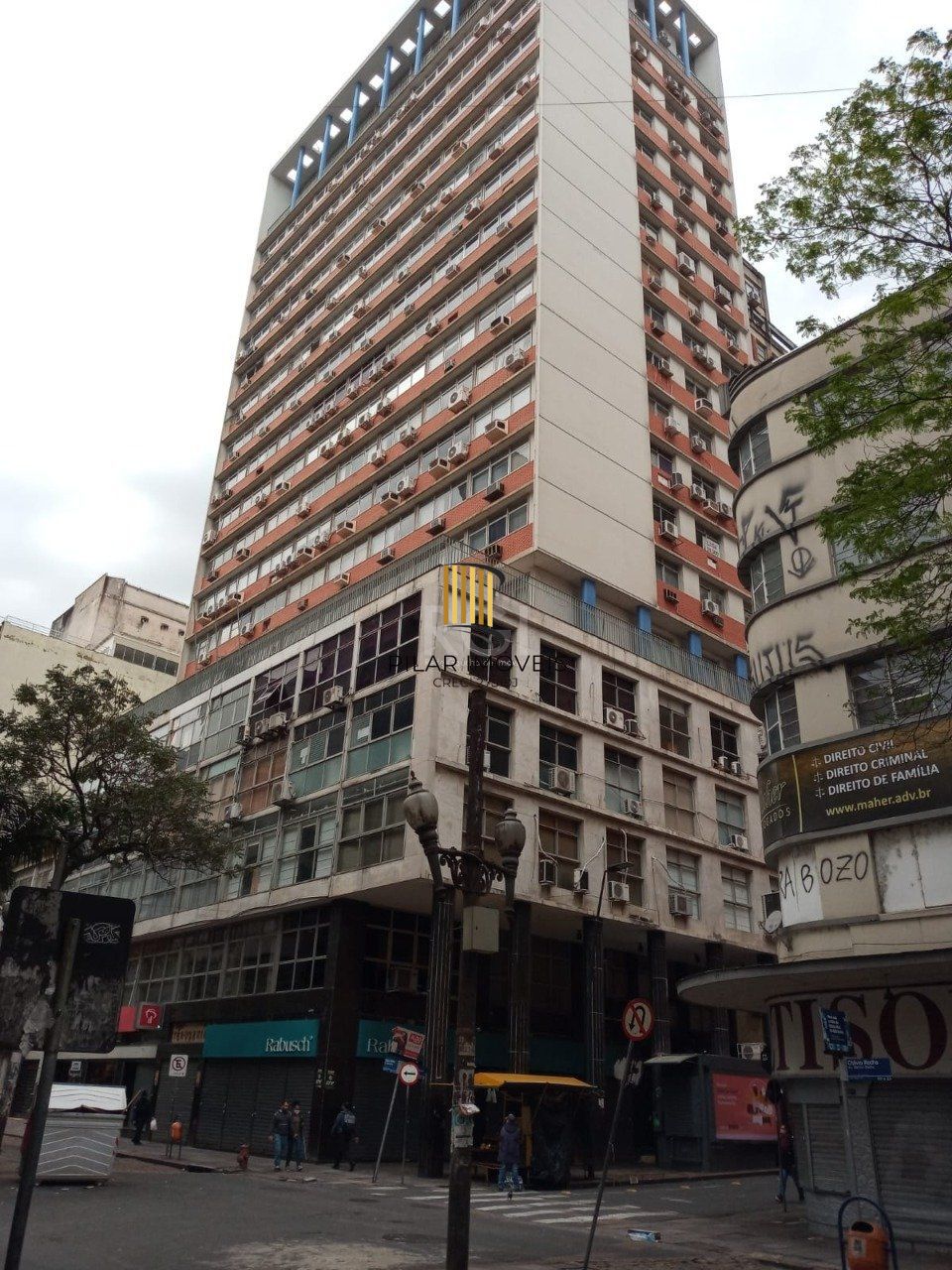 Conjunto/Sala para Venda - 25.5m², 0 dormitórios, Centro Histórico, Porto Alegre - Pilar Imóveis