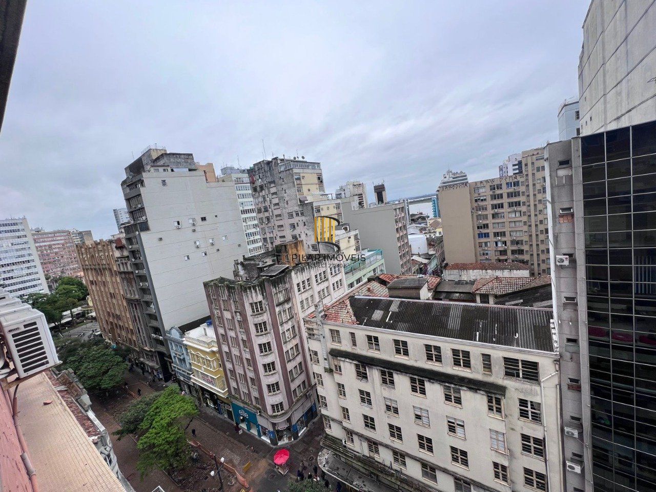 Conjunto/Sala para Venda - 24m², 0 dormitórios, Centro Histórico, Porto Alegre