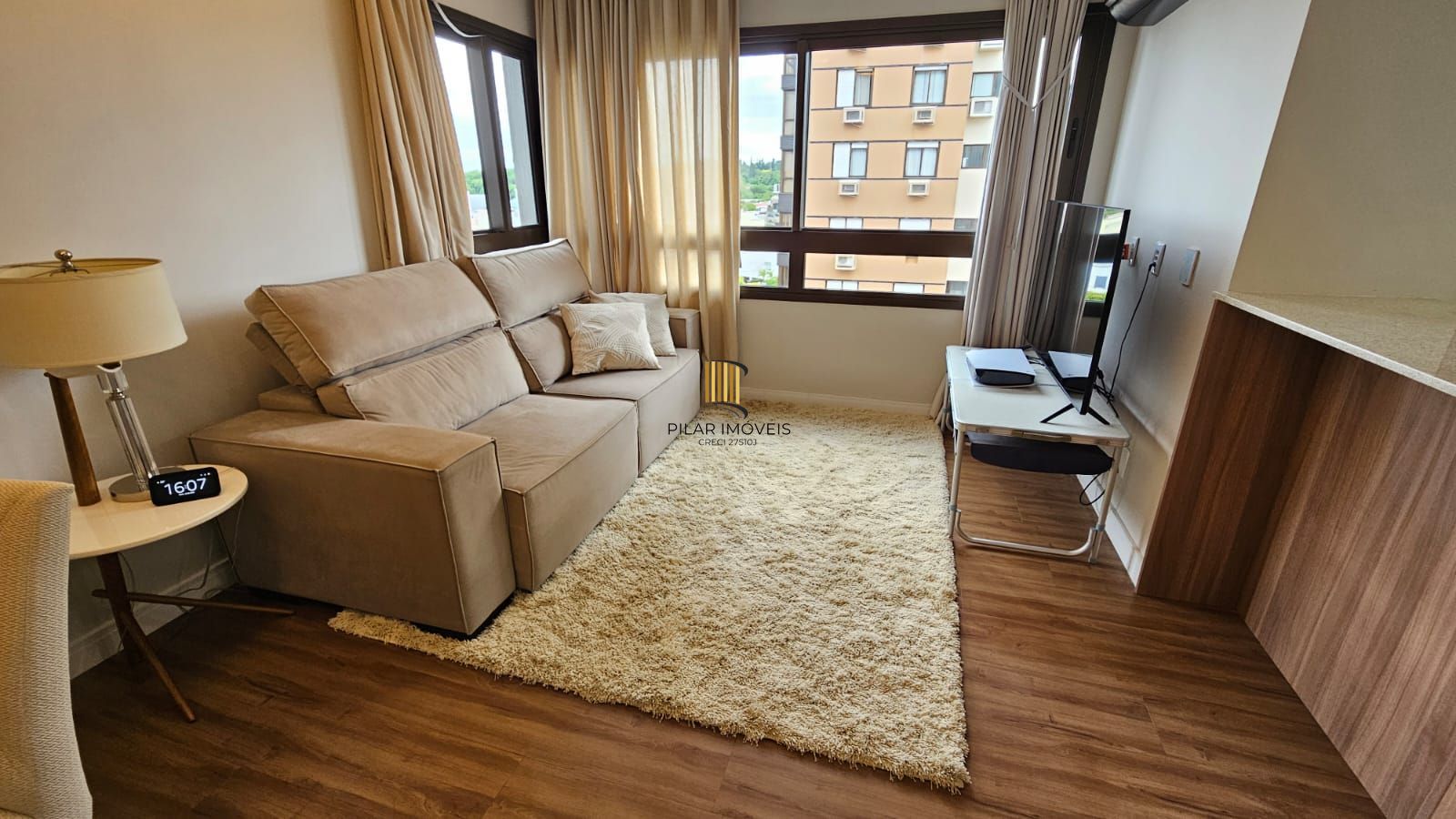 Apartamento de 2 dormitórios 2 suítes , vaga dupla coberta escriturada !