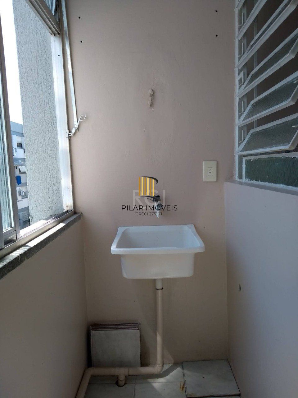 Apartamento para Venda - 69.84m², 3 dormitórios, Camaquã, Porto Alegre