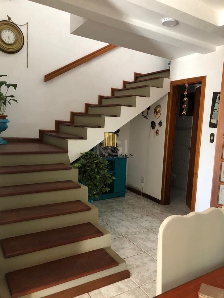 Casa para Venda - 178.5m², 3 dormitórios, sendo 2 suites, 2 vagas - Tristeza