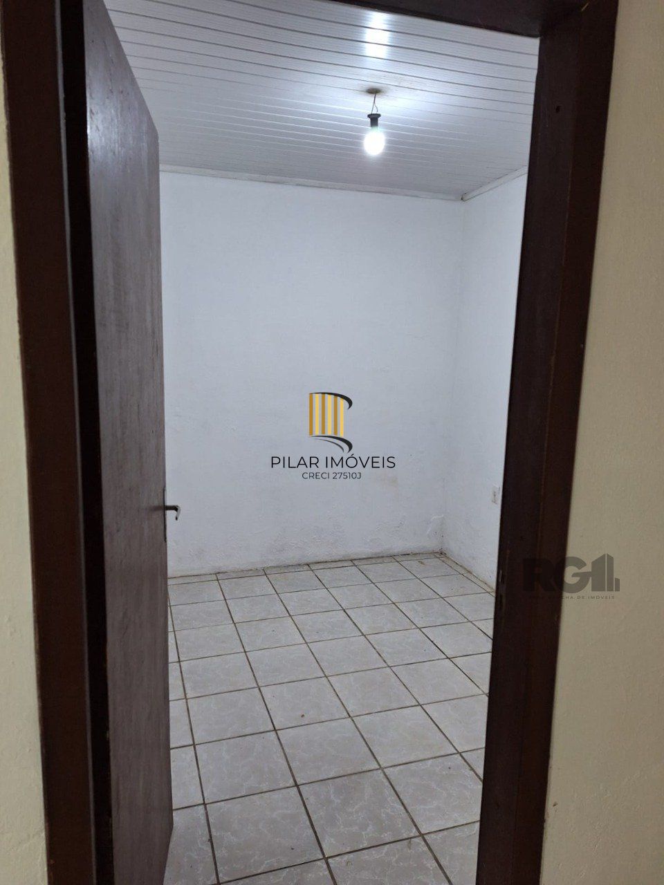 Casa 2 dormitórios no bairro Ponta Grossa