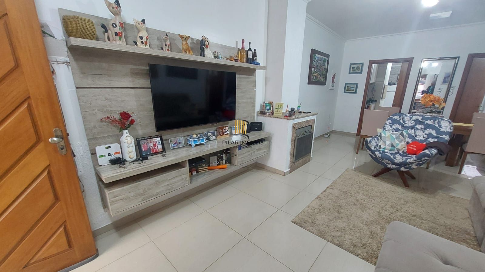 CASA NO LAGOS DE NOVA IPANEMA - 2 QUARTOS E ATELIER NO PISO SUPERIOR