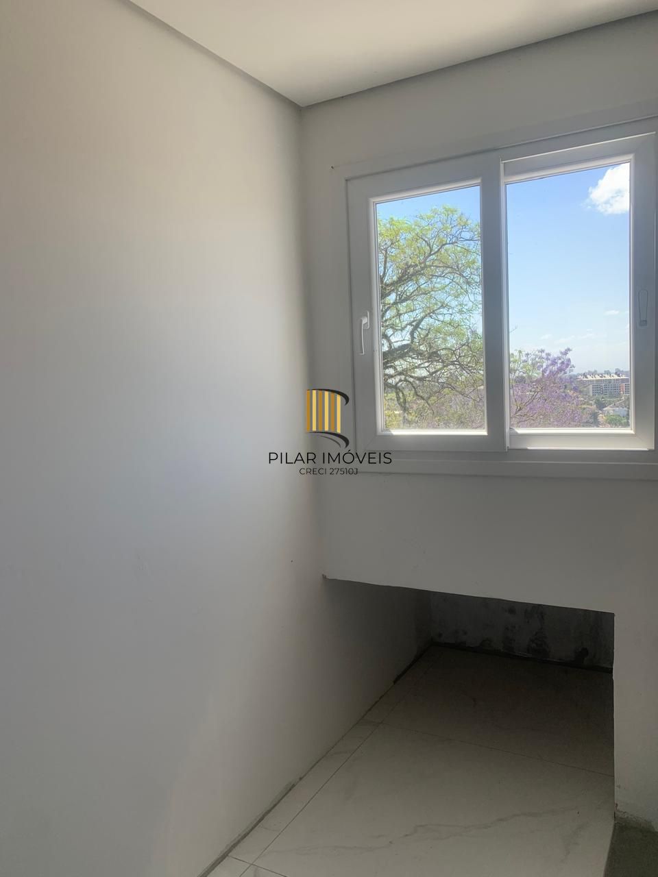 Casa com 3 dormitórios e suíte à Venda no Bairro Medianeira - Porto Alegre/RS