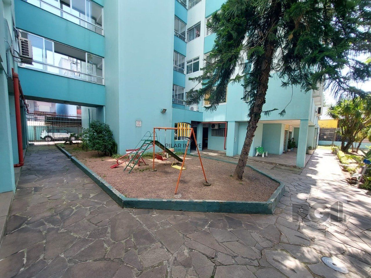 APARTAMENTO 2 DORMITORIOS, NO BAIRRO CRISTAL EM PORTO ALEGRE, RS