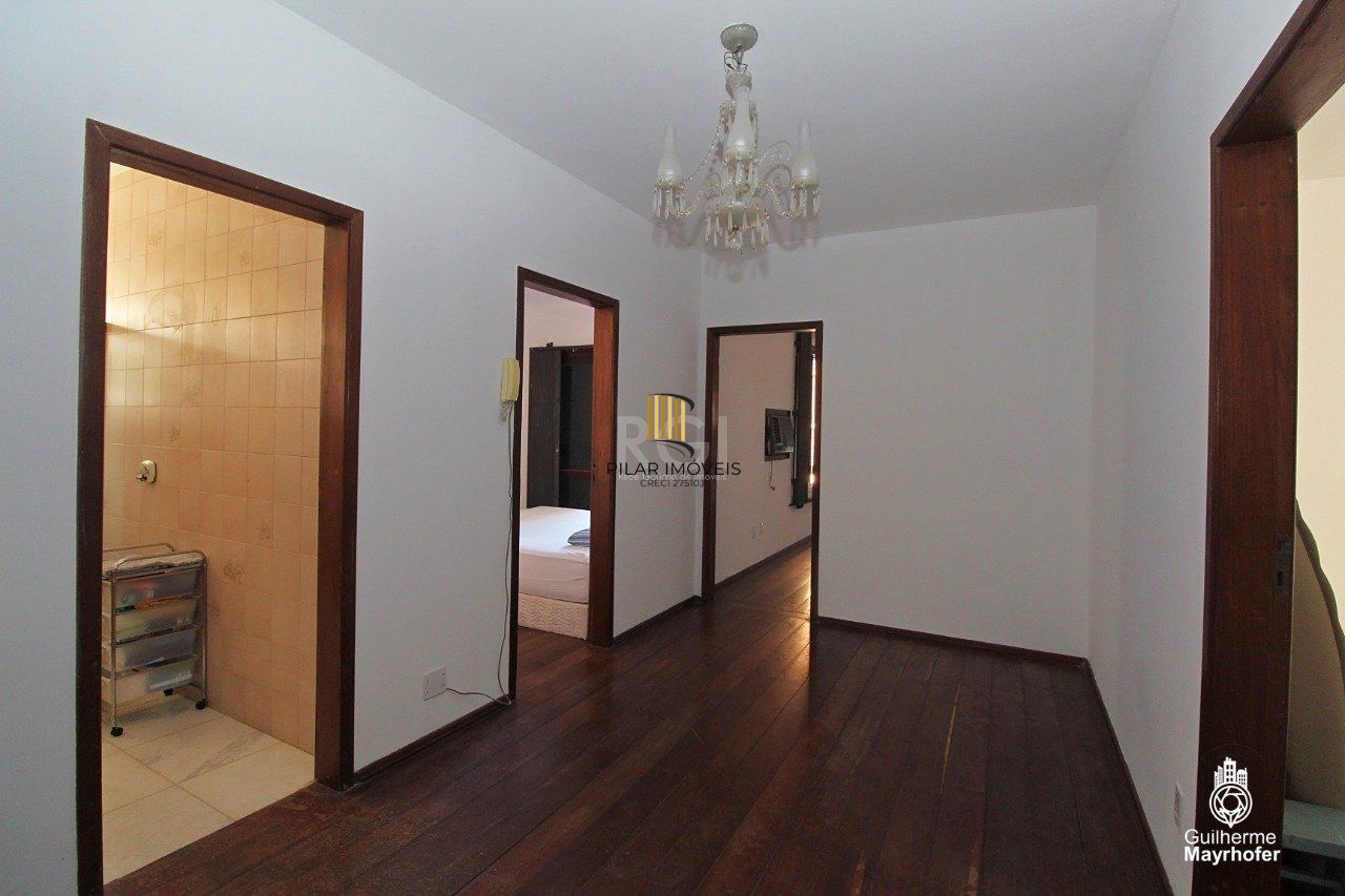 Casa para Venda - 526.64m², 4 dormitórios, sendo 2 suites, 4 vagas - Teresópolis