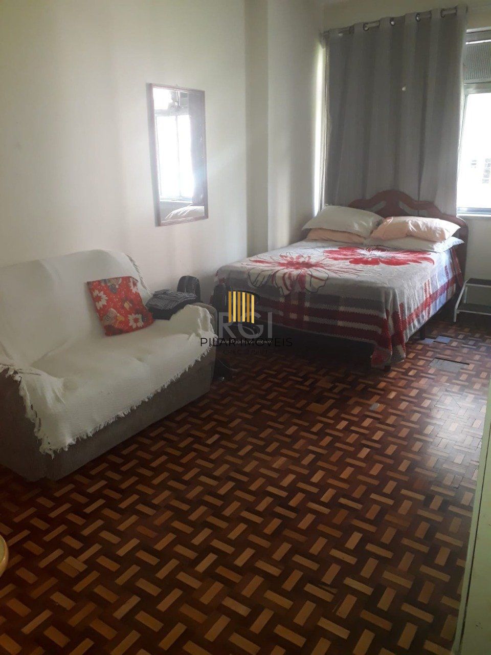 MEGA APARTAMENTO DE 137M² ,  COM SACADA, 2 DORMITÓRIOS, NO CENTRO DE PORTO ALEGRE -RS
