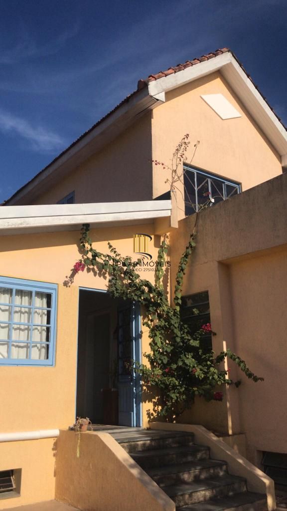 Casa Centenária no Bairro Belém Velho Residencial/Comercial