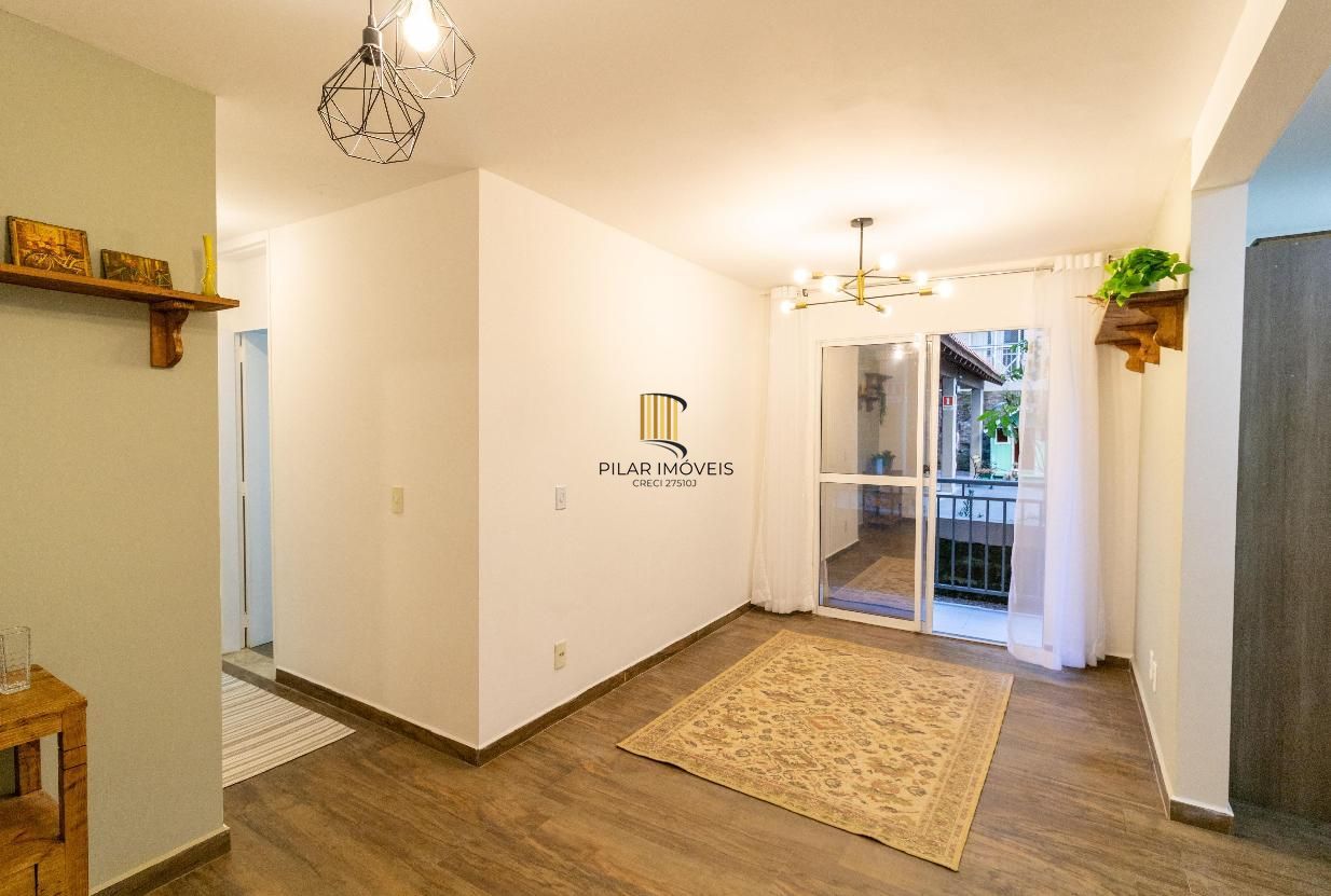 Apartamento com 03 quartos e 01 vaga escriturada no Bairro Camaquã