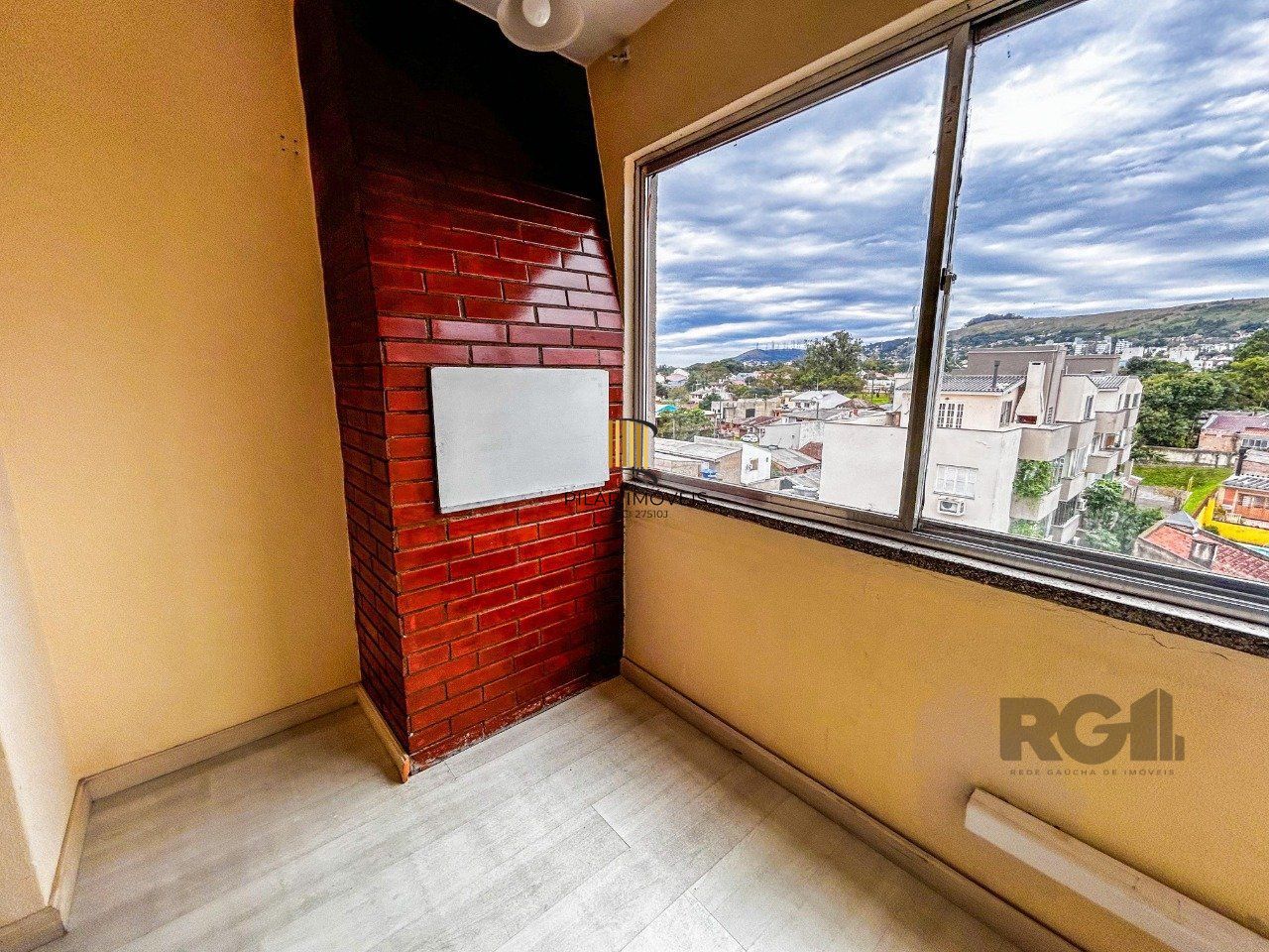 Cobertura com 3 dormitórios no Bairro Nonoai em Porto Alegre