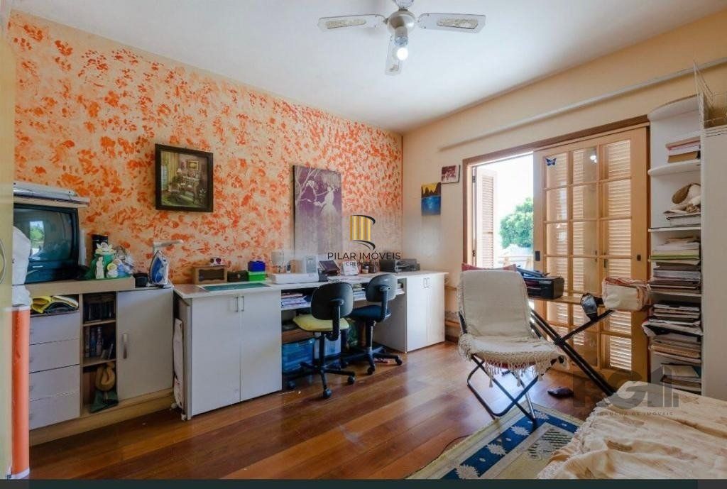 Casa 6 dormitórios no bairro Vila Conceição