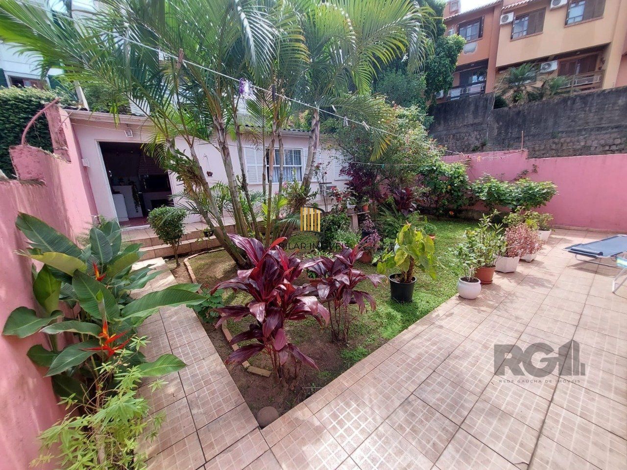 CASA 3 QUARTOS - ESPÍRITO SANTO - PORTO ALEGRE - RS