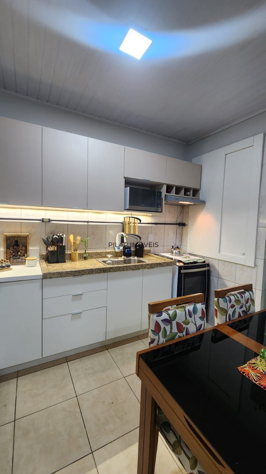 Apartamento com 02 Quartos e 01 Banheiro no Bairro Petrópolis em Porto Alegre