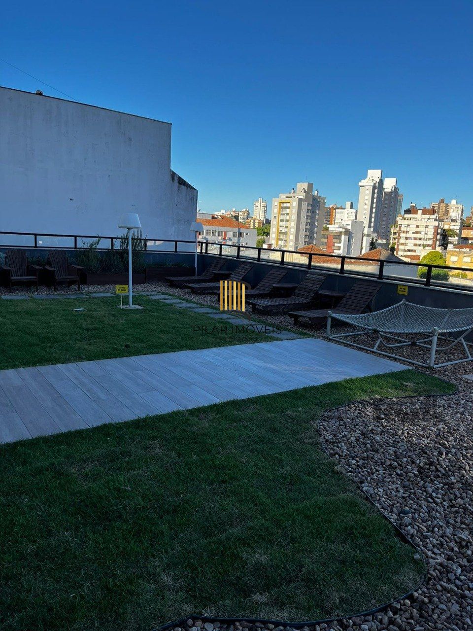 APARTAMENTO 1 DORMITÓRIO, SUÍTE, 2 VAGAS DE GARAGEM, BAIRRO FLORESTA, PORTO ALEGRE/RS