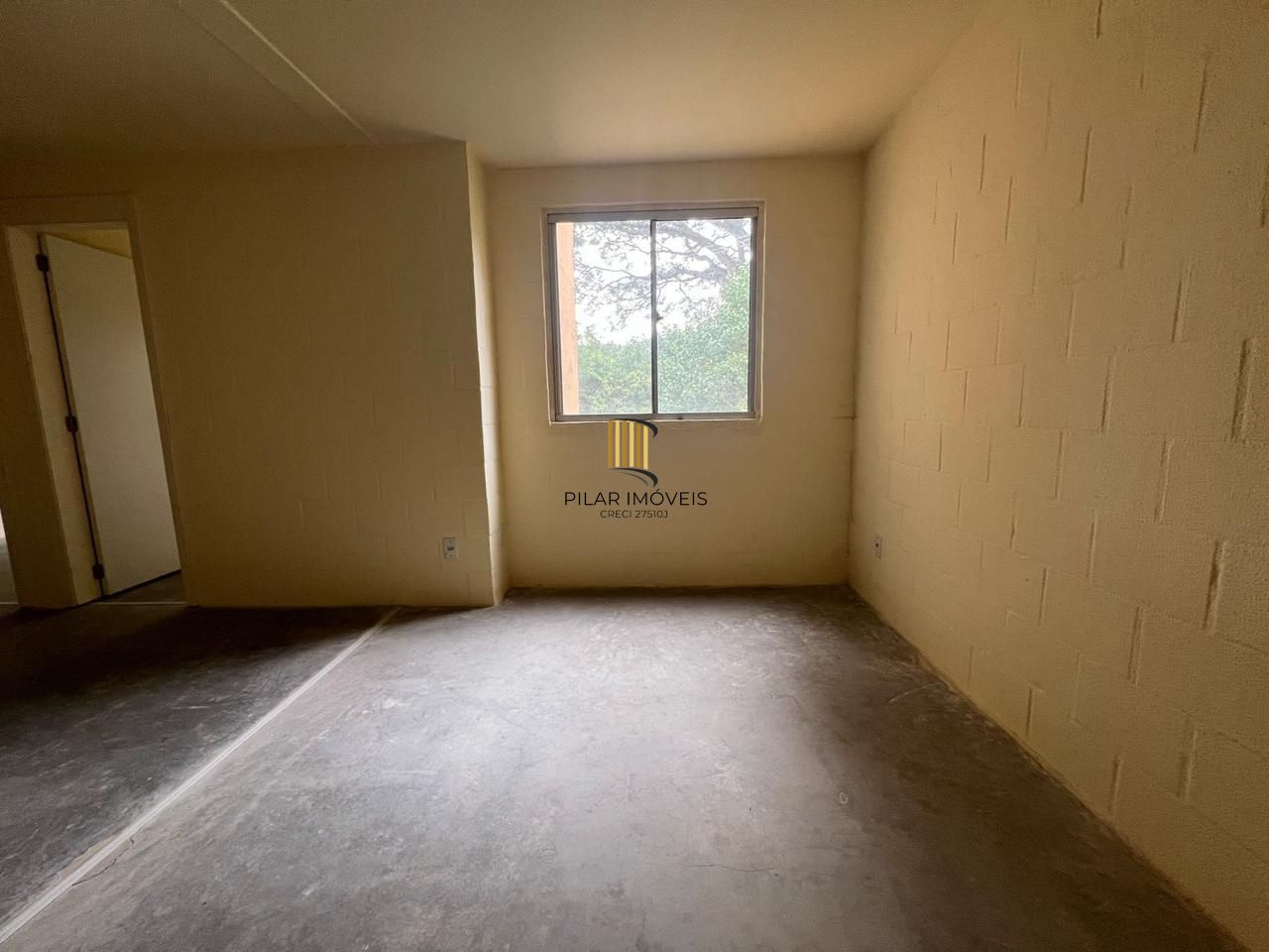 Apartamento com 2 quartos com vaga de garagem no Bairro Campo Novo