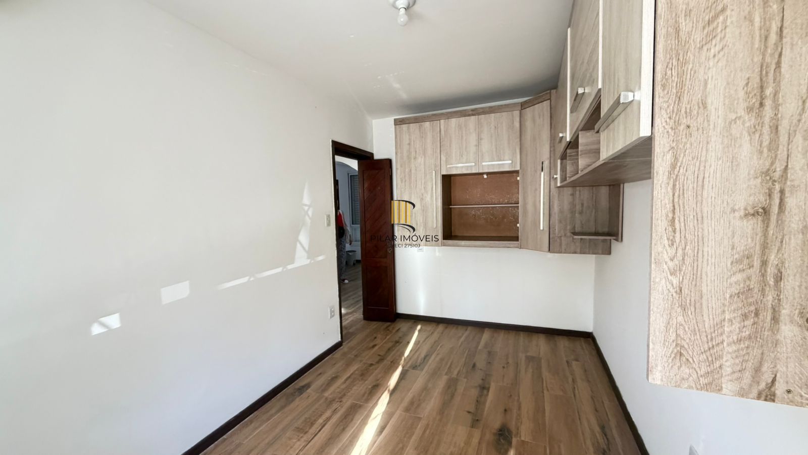 Apartamento de 2 dormitórios com vista para o Marinha no bairro Menino Deus em Porto Alegre/RS