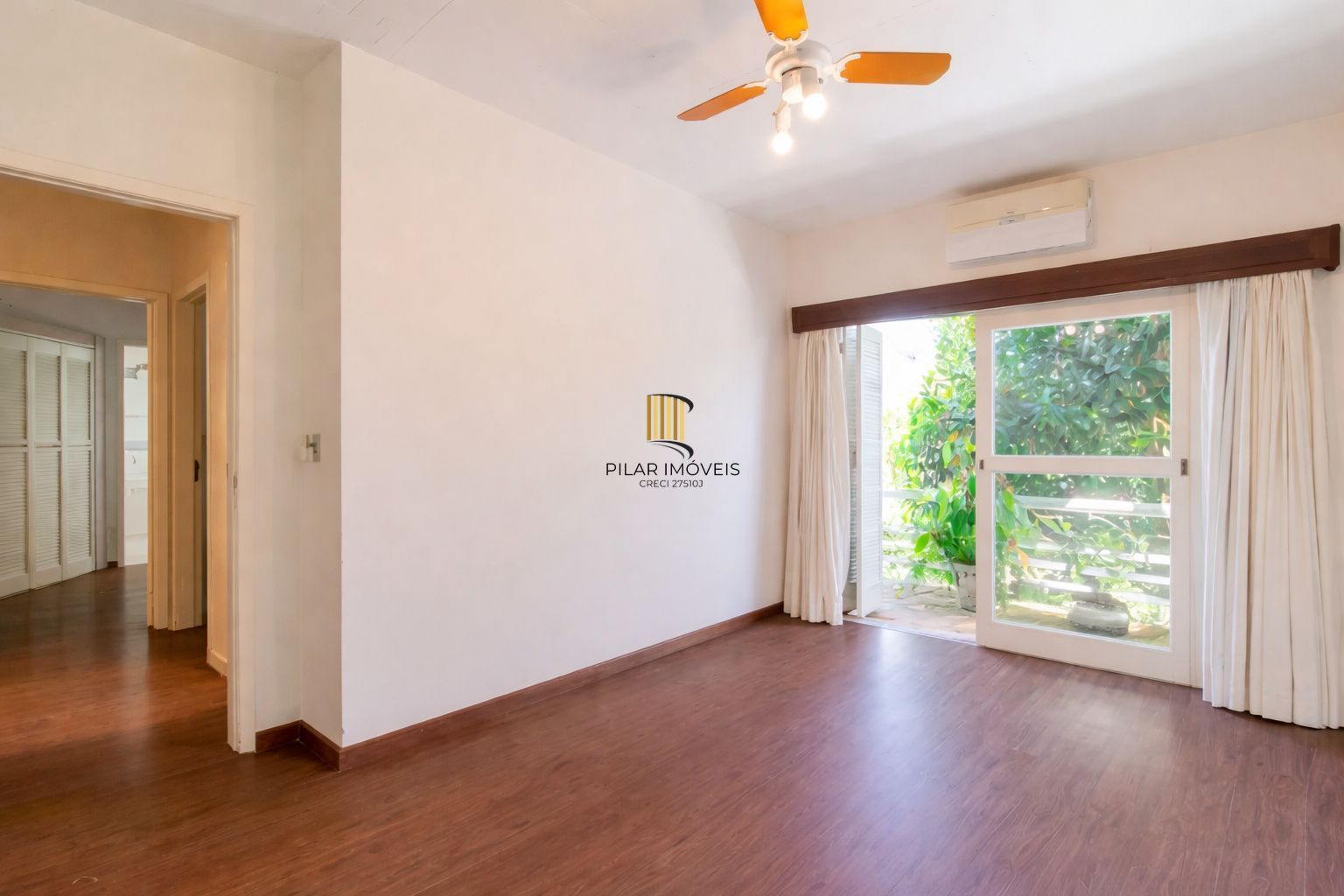 Casa de 6 quartos com vista panorâmica para o Guaíba
