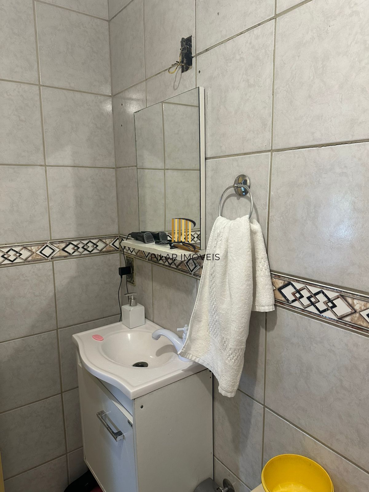 Apartamento com 02 quartos no Bairro Humaitá