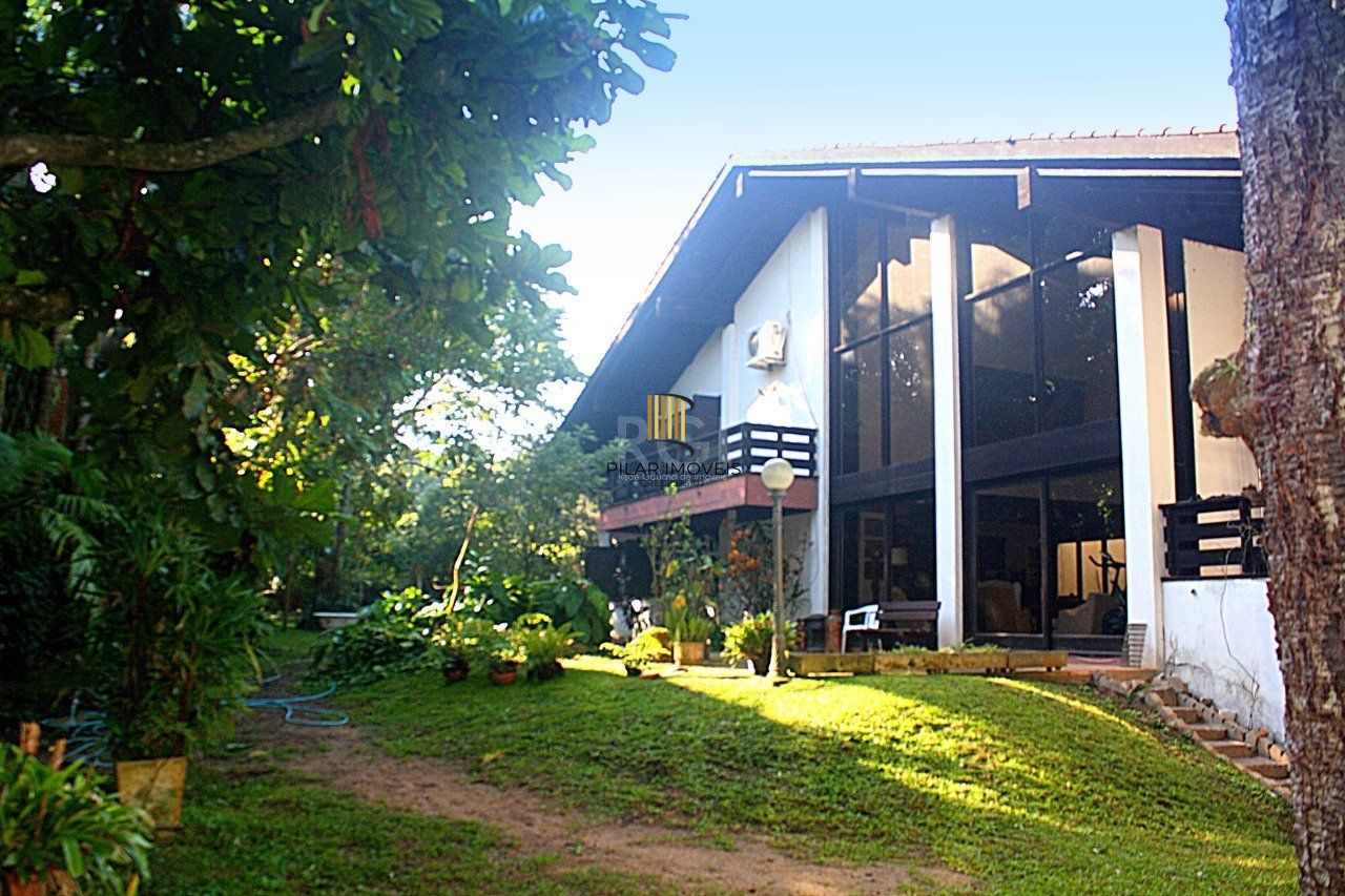 Casa para Venda - 523.36m², 6 dormitórios, sendo 2 suites, 2 vagas - Vila Conceição, Porto Alegre