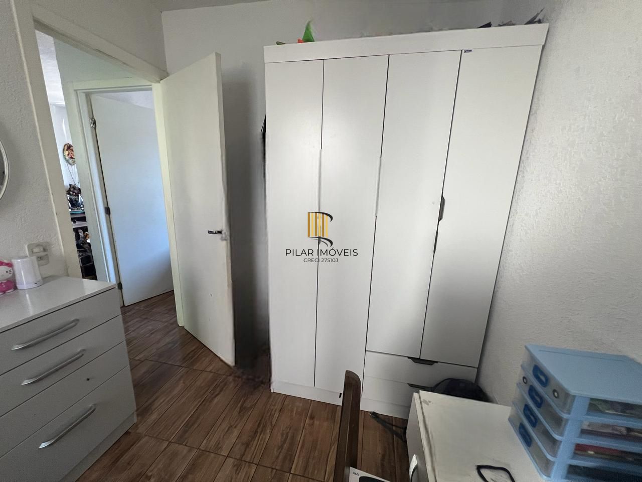 Apartamento 2 dormitórios com vaga no bairro Cavalhada.